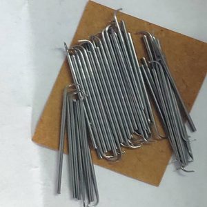 Ventilating needles for wigs